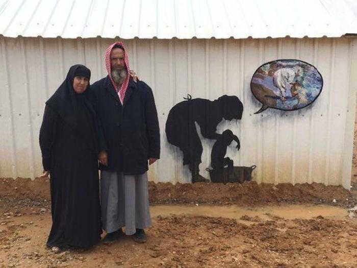 El artista urbano Pejac visita otro campo de refugiados en Jordania
