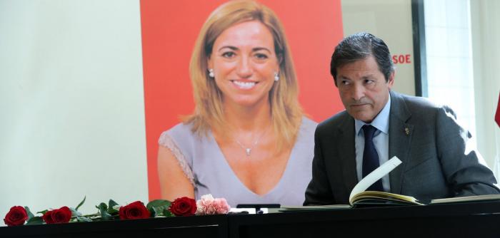 El último adiós a Carme Chacón