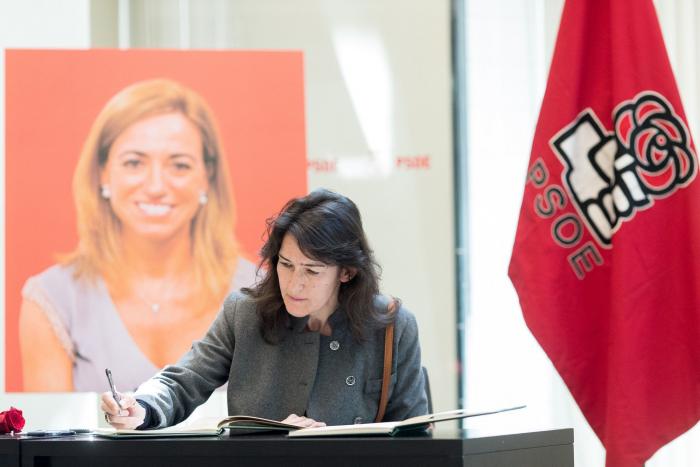 El último adiós a Carme Chacón