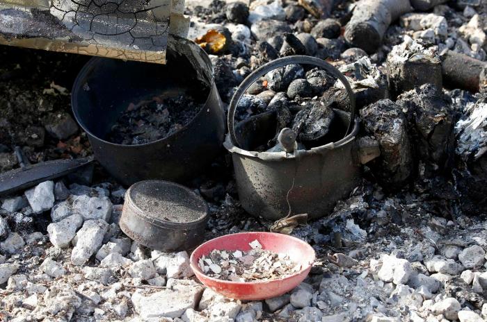 Un incendio destruye un campamento que albergaba a 1.500 migrantes en Francia