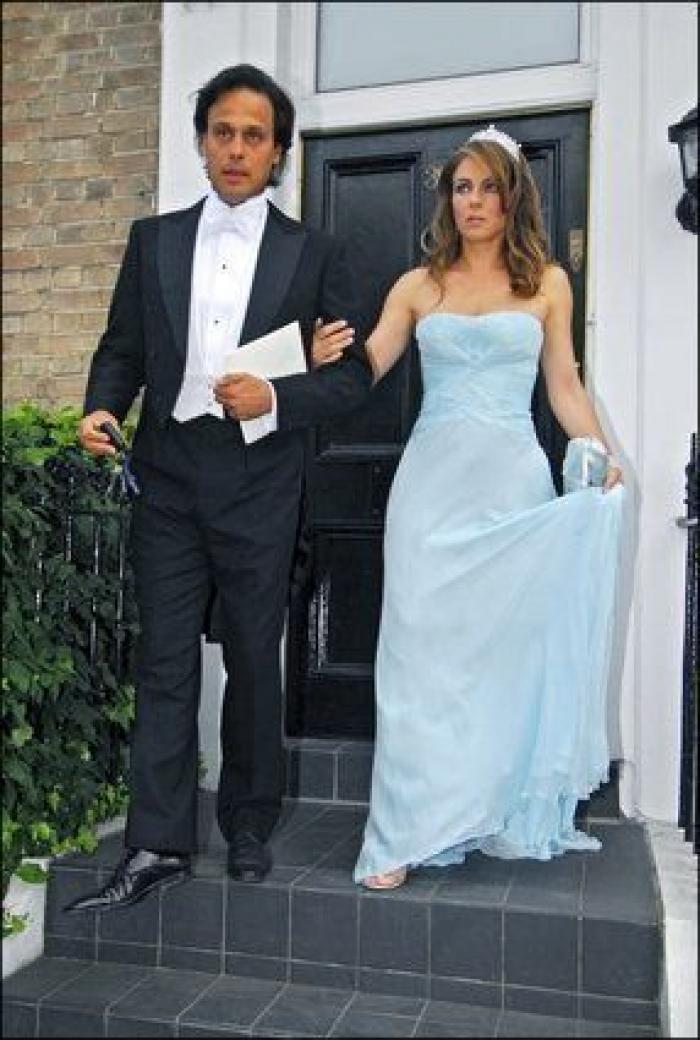 ¡Cambio radical! Elizabeth Hurley comparte una foto de cuando era pequeña