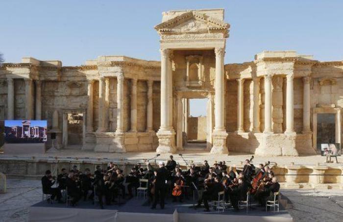 Palmira celebra la victoria frente al Daesh con un concierto de orquesta rusa