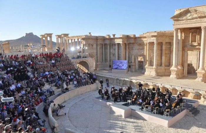 Palmira celebra la victoria frente al Daesh con un concierto de orquesta rusa