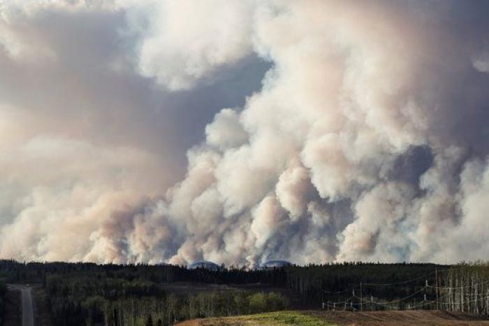 El gran incendio de Canadá, en imágenes