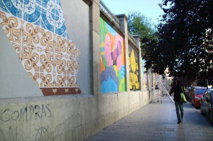 25 artistas reflexionan sobre la naturaleza urbana en los muros de la Tabacalera en Madrid