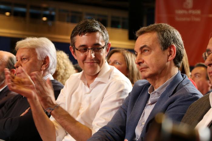 Detrás de los focos de la candidatura de Díaz: 'Carma', la falsa sobrina de Guerra y un 'hit' de Izal