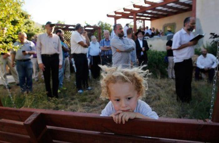 Cascadas en el chupinazo, banderas al viento y pelotas voladoras en Wimbledon, las fotos del martes 6 de julio
