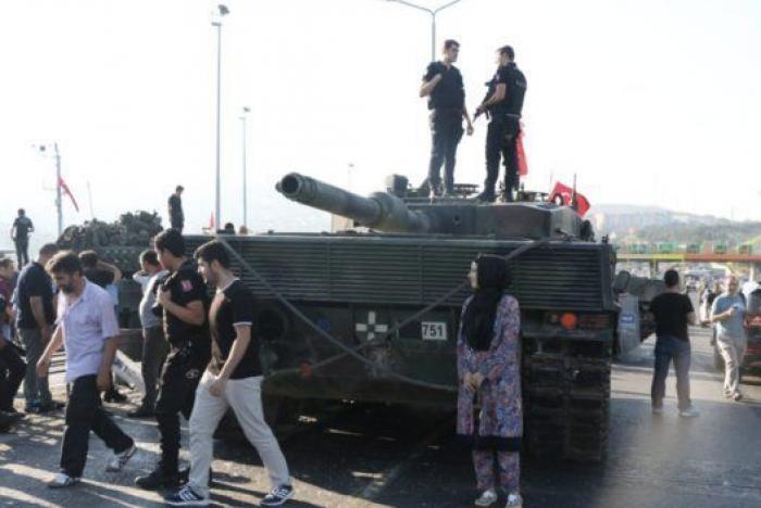 El día después del golpe de Estado en imágenes