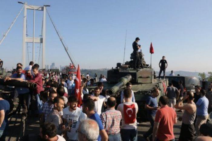 El día después del golpe de Estado en imágenes