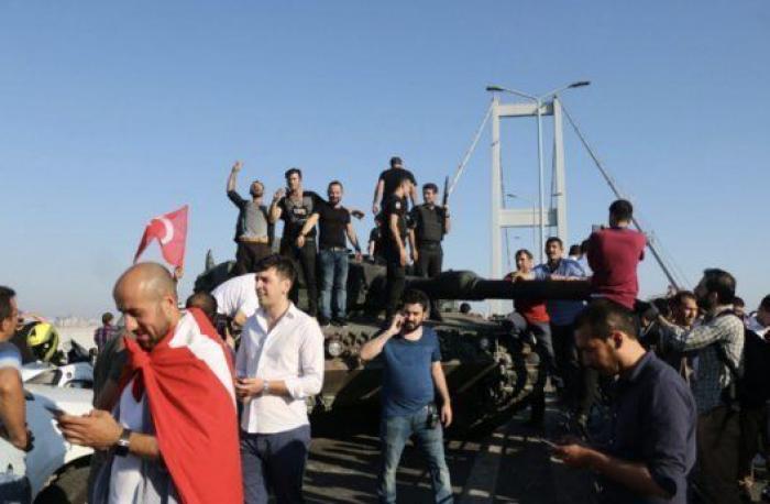 El día después del golpe de Estado en imágenes