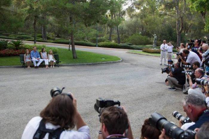 El rey se resigna ante este "verano atípico": "Es lo que toca"