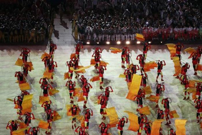 Río se despide con un torbellino tropical