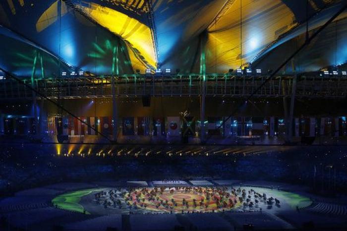 Río se despide con un torbellino tropical