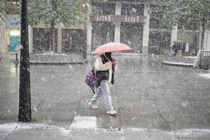 En abril, nieves mil: las imágenes que está dejando Ciril en España