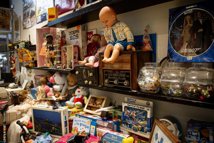 Cierra el último Hospital del Juguete: “Llevo más de 50 años y todavía me queda mucho por aprender”