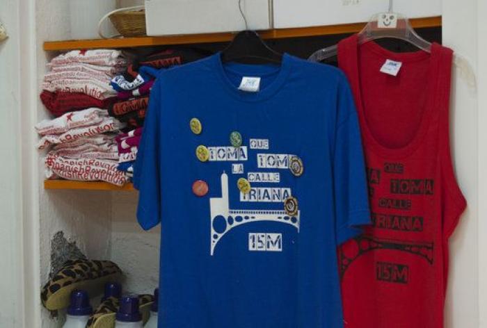 El círculo de Podemos en el barrio de Susana Díaz: "El descontento es increíble"