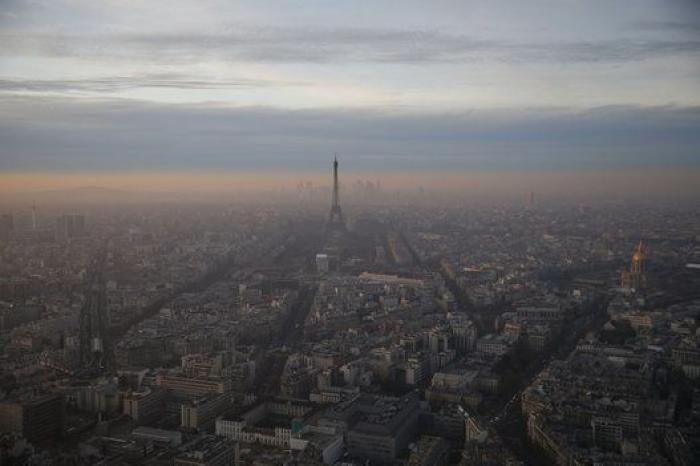 Las fotos de París que no querrías ver: la contaminación lo nubla todo