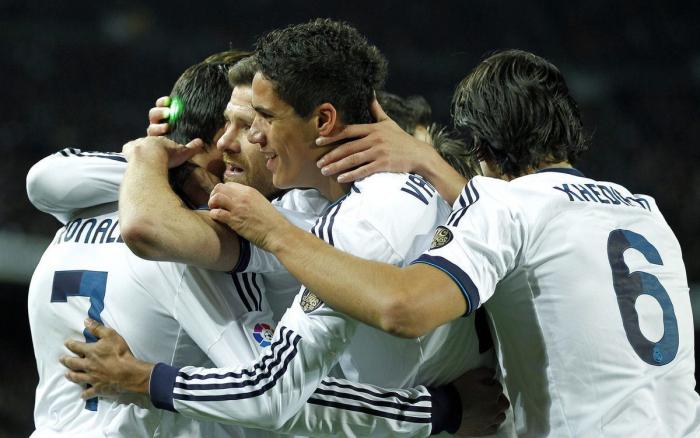 El detalle en esta foto que ha puesto en apuros a Isco