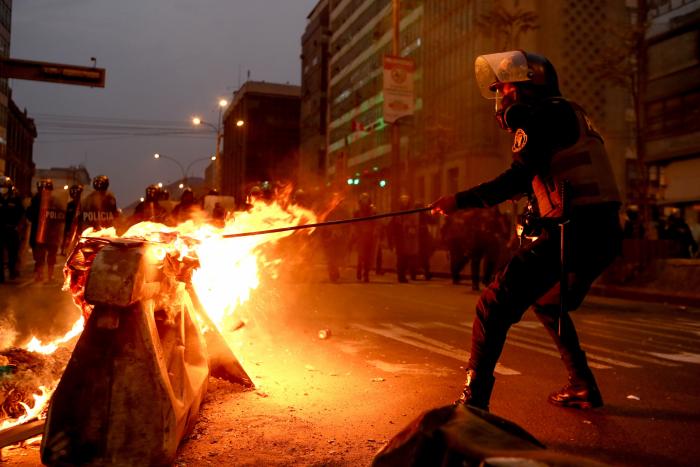 Turistas y locales, dos visiones de Perú: "Fue como salir de la guerra", "es una herida abierta"