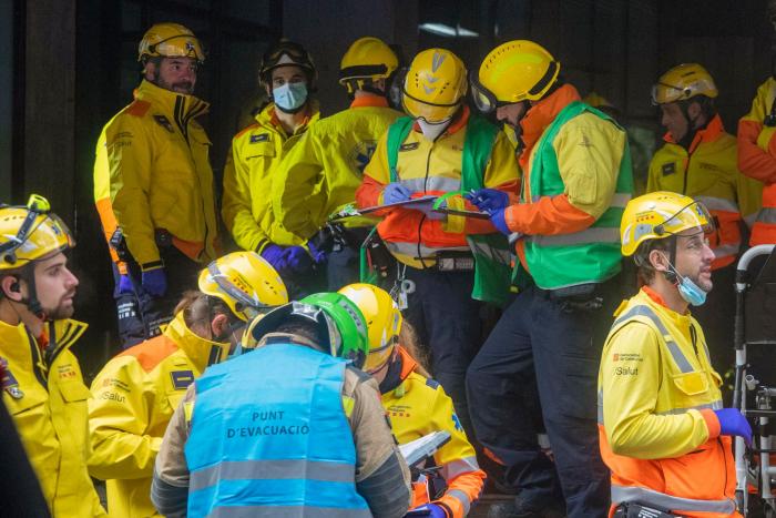 Miedo y confusión en el choque de trenes en Barcelona: "No nos merecemos este servicio"