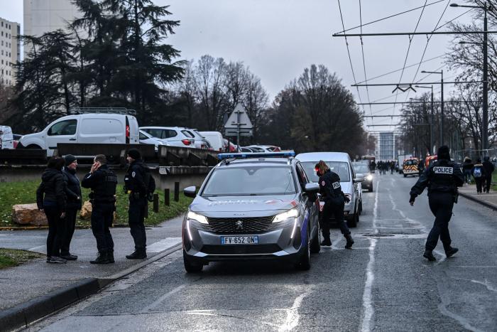 Al menos 10 muertos, de los cuales cinco son niños, en un incendio en Lyon (Francia)