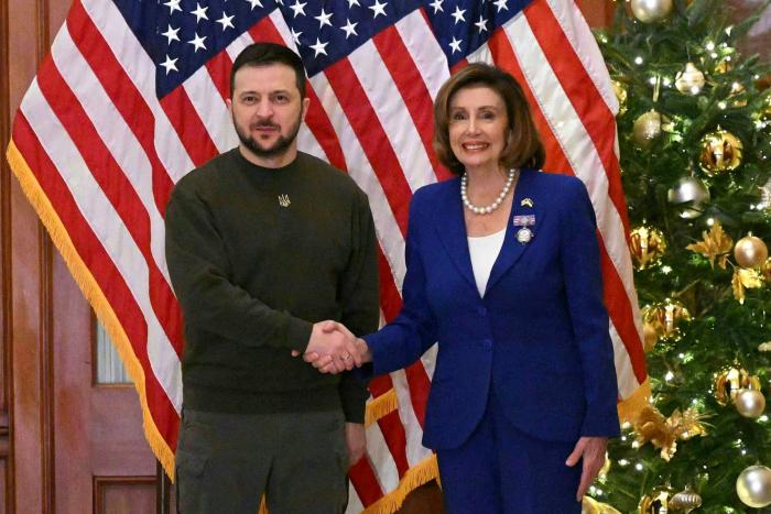 Al menos un muerto y 20 heridos en Kiev por una nueva ola de ataques rusos