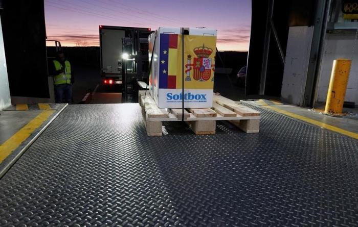 Diputados de Vox se niegan a enseñar el pasaporte covid en Fitur