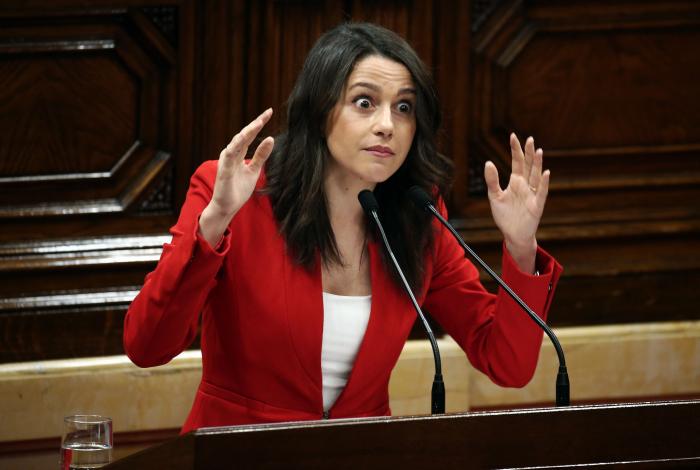 Una diputada de Ciudadanos se queja de las citas médicas en Madrid y las respuestas eran de esperar