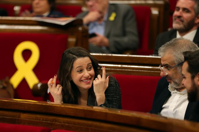 Una diputada de Ciudadanos se queja de las citas médicas en Madrid y las respuestas eran de esperar