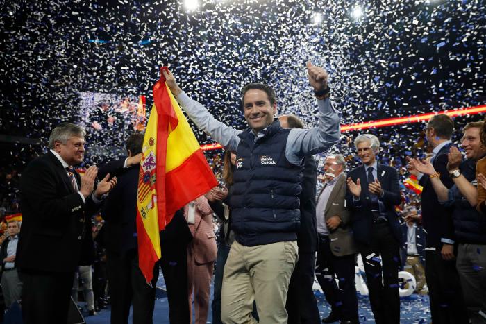 El primer tuit de Egea tras la 'rajada' de Ayuso y el lío del PP no es lo que podría esperarse