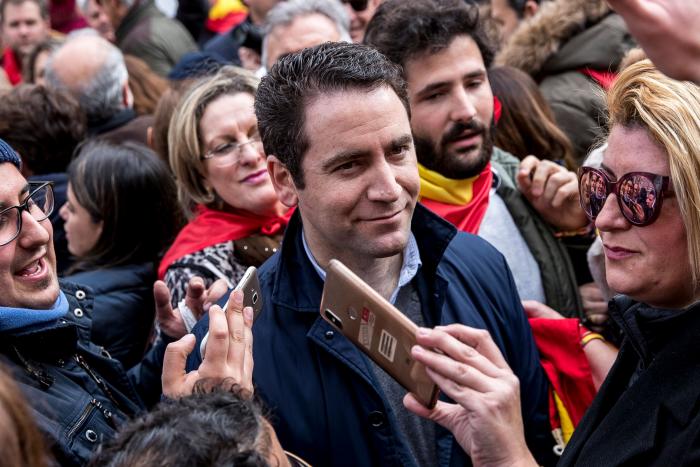 El primer tuit de Egea tras la 'rajada' de Ayuso y el lío del PP no es lo que podría esperarse