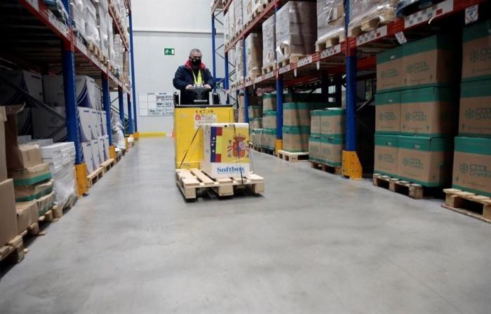 Diputados de Vox se niegan a enseñar el pasaporte covid en Fitur