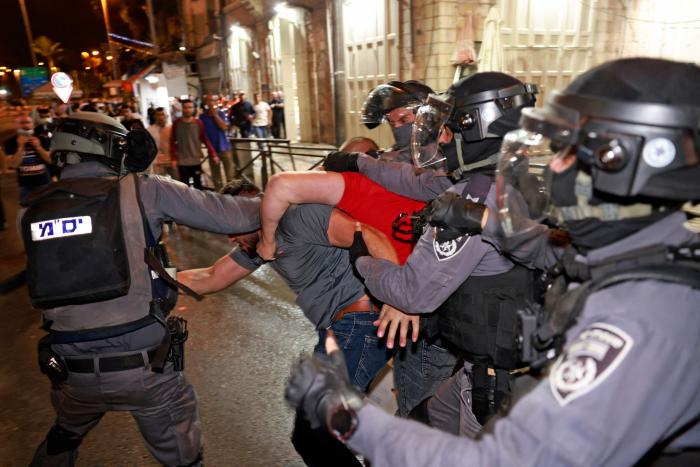 Fuerzas israelíes matan a un menor palestino durante choques en Cisjordania