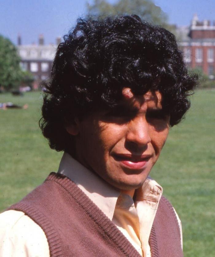 La vida de excesos y escándalos de Maradona