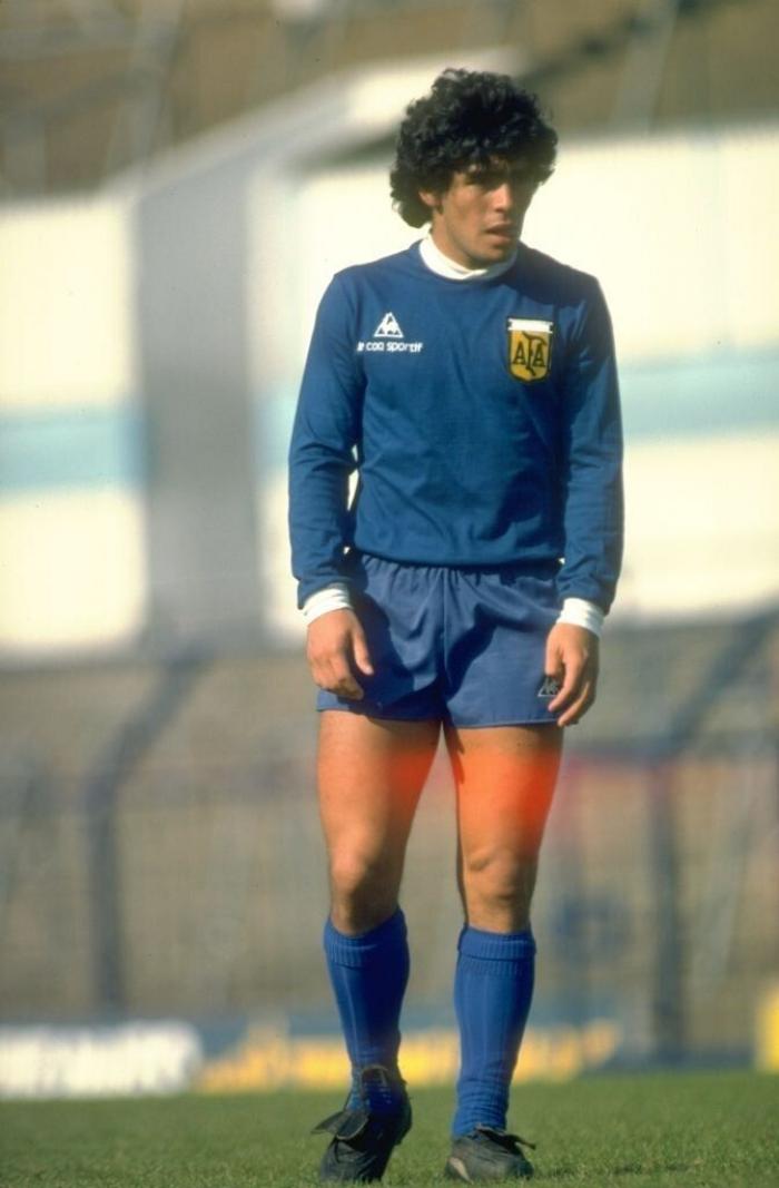 La vida de excesos y escándalos de Maradona