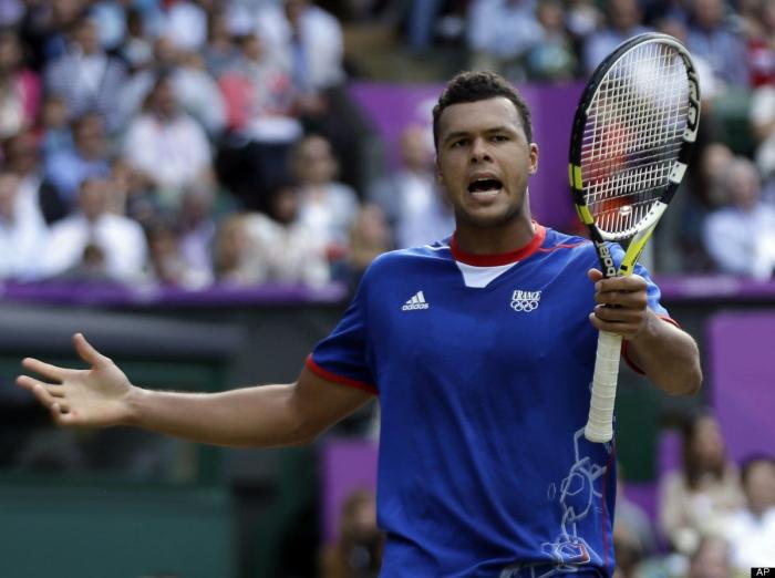 La bochornosa actuación del tenista Nick Kyrgios dejándose ganar y encarándose al público