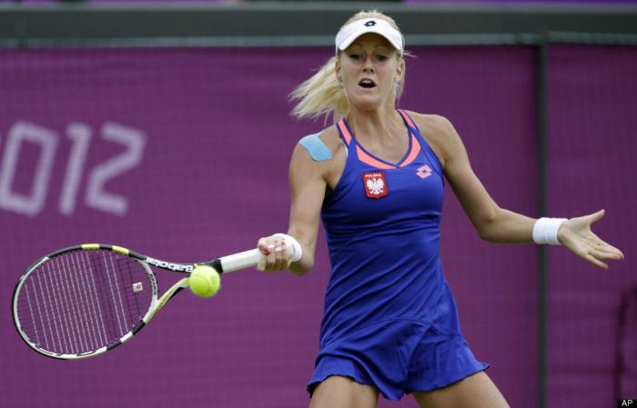 La bochornosa actuación del tenista Nick Kyrgios dejándose ganar y encarándose al público