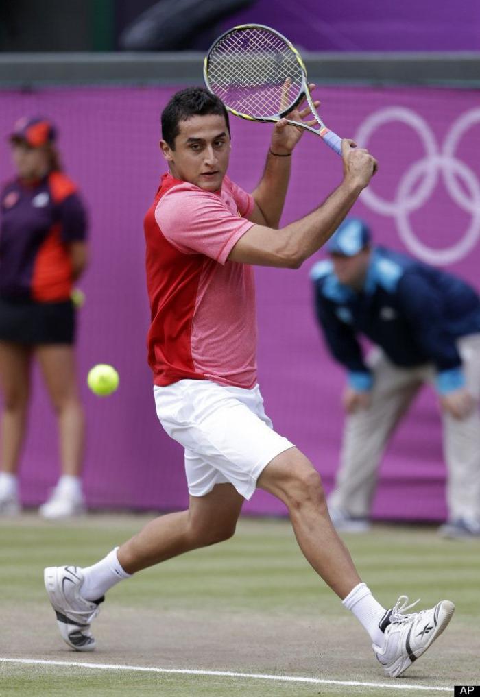 La bochornosa actuación del tenista Nick Kyrgios dejándose ganar y encarándose al público