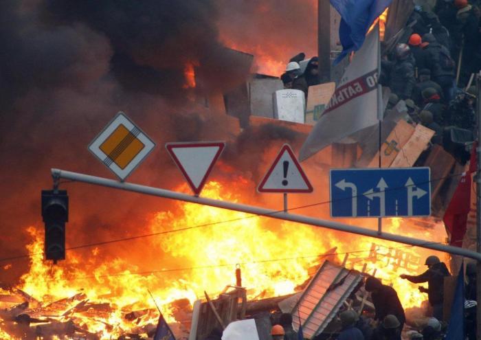 La tensión en Ucrania se extiende a las ciudades del oeste del país