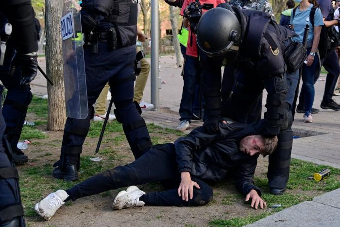 ¿Debemos gritar más fuerte contra Vox?