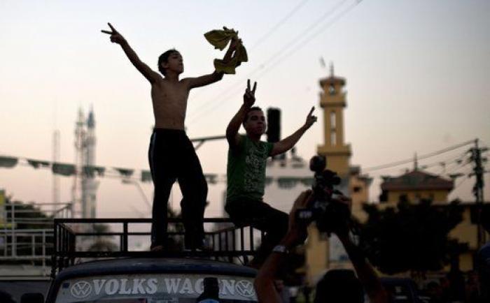 Palestina e Israel acuerdan un alto el fuego tras 50 días de bombardeos