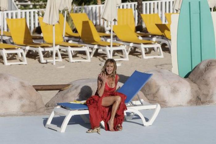 El verano ya está aquí gracias a Ana Obregón y su posado veraniego en bañador