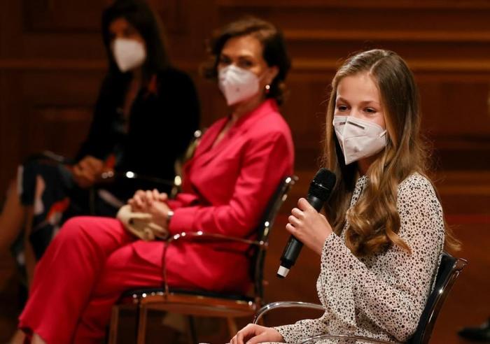 Leonor se lanza con esta pregunta en su primer acto sin sus padres