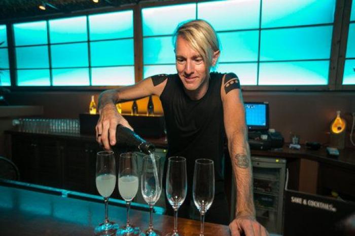 El actor Micky Molina, detenido en el aeropuerto de Ibiza por resistencia y desobediencia a la autoridad