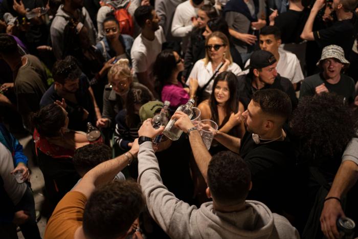 Lo que se ve en esta imagen de 'laSexta Noche' ha indignado (y mucho) a Fernando Simón