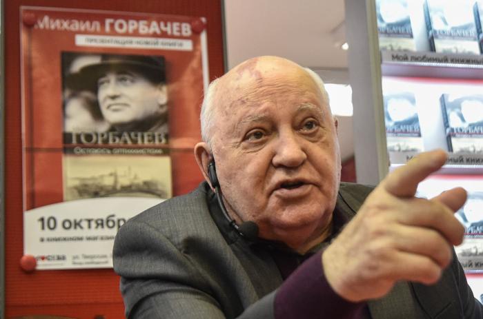 La vida y obra de Gorbachov, en imágenes