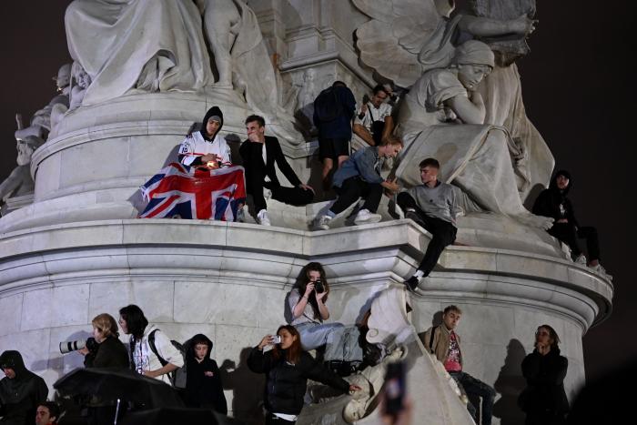 Los seis discursos de la reina