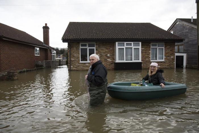 17 fotos impresionantes del desbordamiento del río Támesis