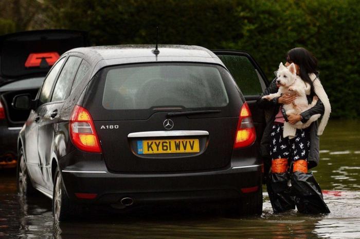 17 fotos impresionantes del desbordamiento del río Támesis