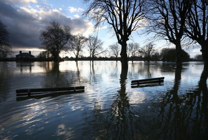 17 fotos impresionantes del desbordamiento del río Támesis